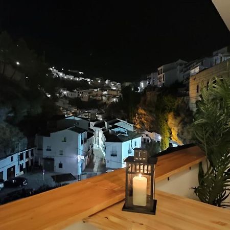 Апартаменты La Rosa Gris Setenil De Las Bodegas Экстерьер фото